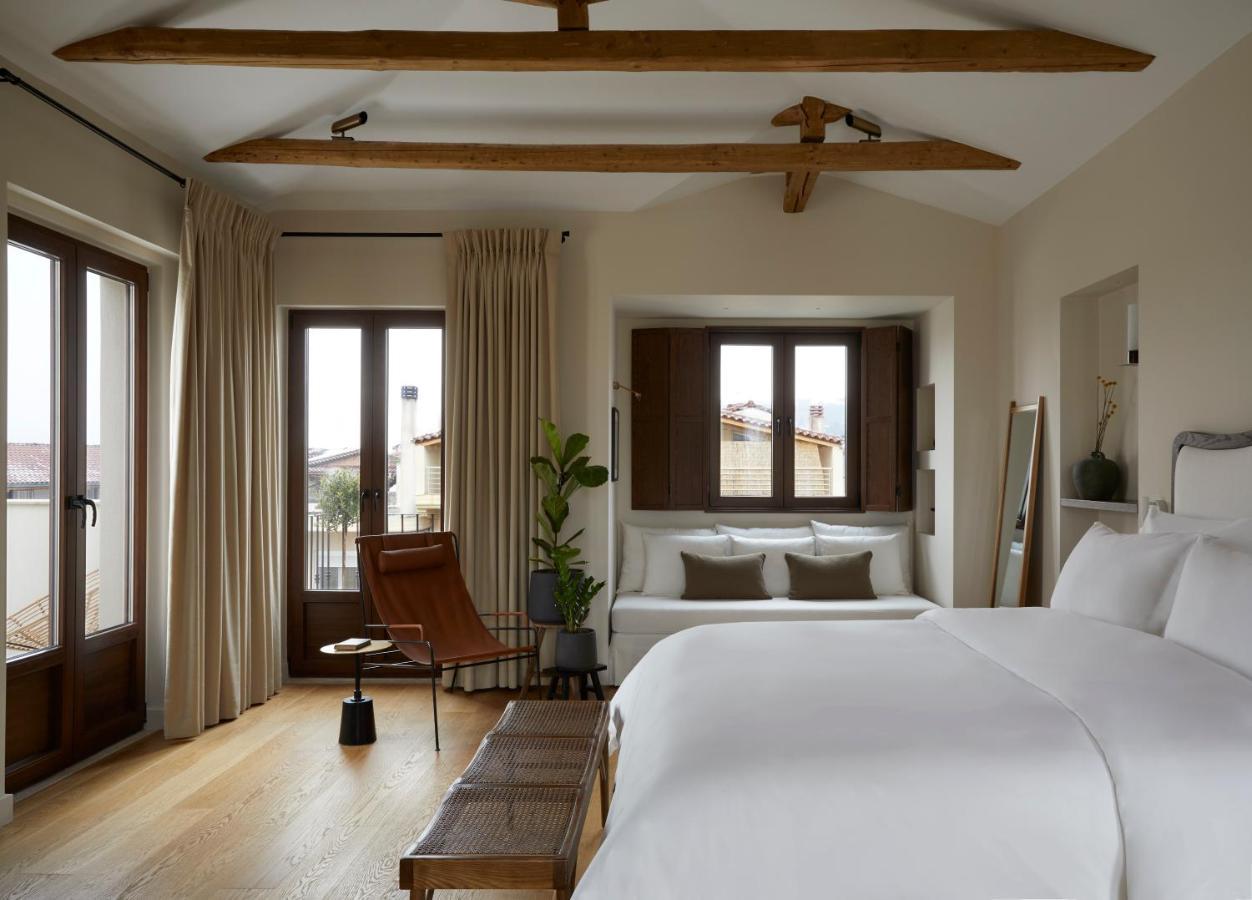 فندق The Storyteller Boutique House كالامباكا المظهر الخارجي الصورة