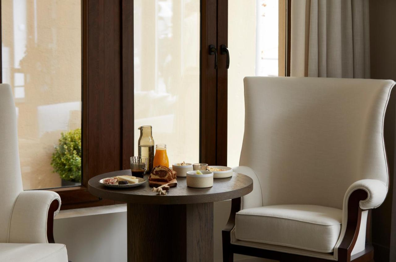 فندق The Storyteller Boutique House كالامباكا المظهر الخارجي الصورة
