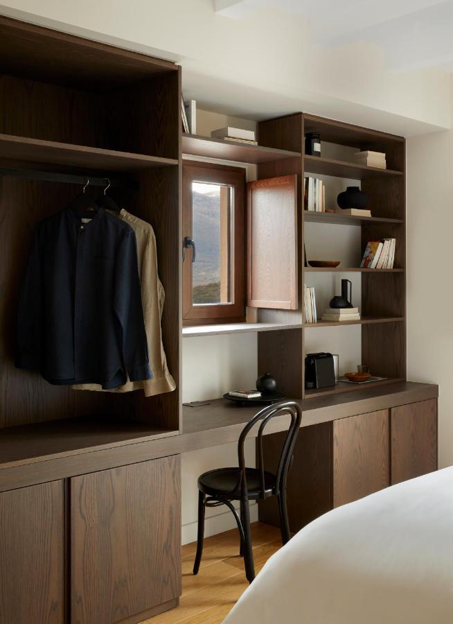 فندق The Storyteller Boutique House كالامباكا المظهر الخارجي الصورة