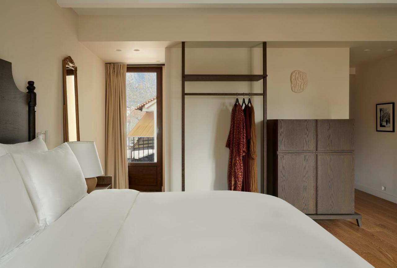 فندق The Storyteller Boutique House كالامباكا المظهر الخارجي الصورة